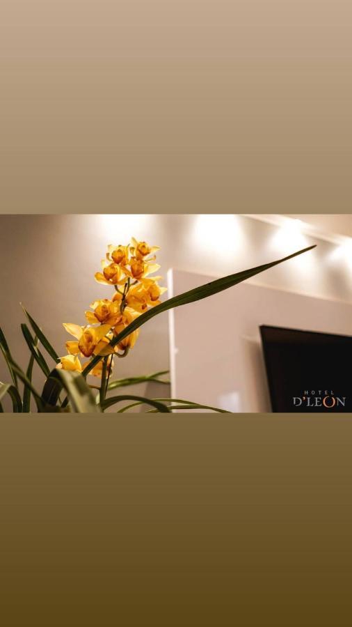 Hotel D'Leon กูรูปี ภายนอก รูปภาพ